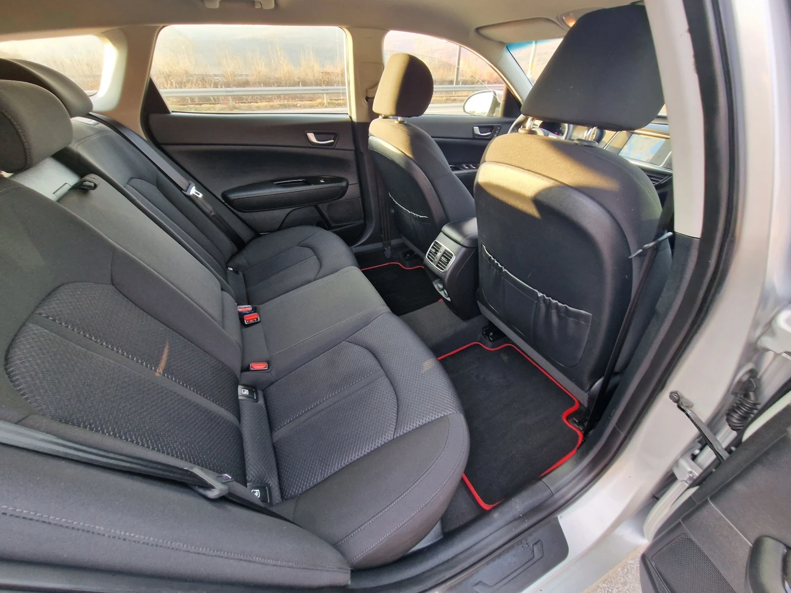 Kia Optima 1.7 CRDI | Mobile.bg — изображение 14