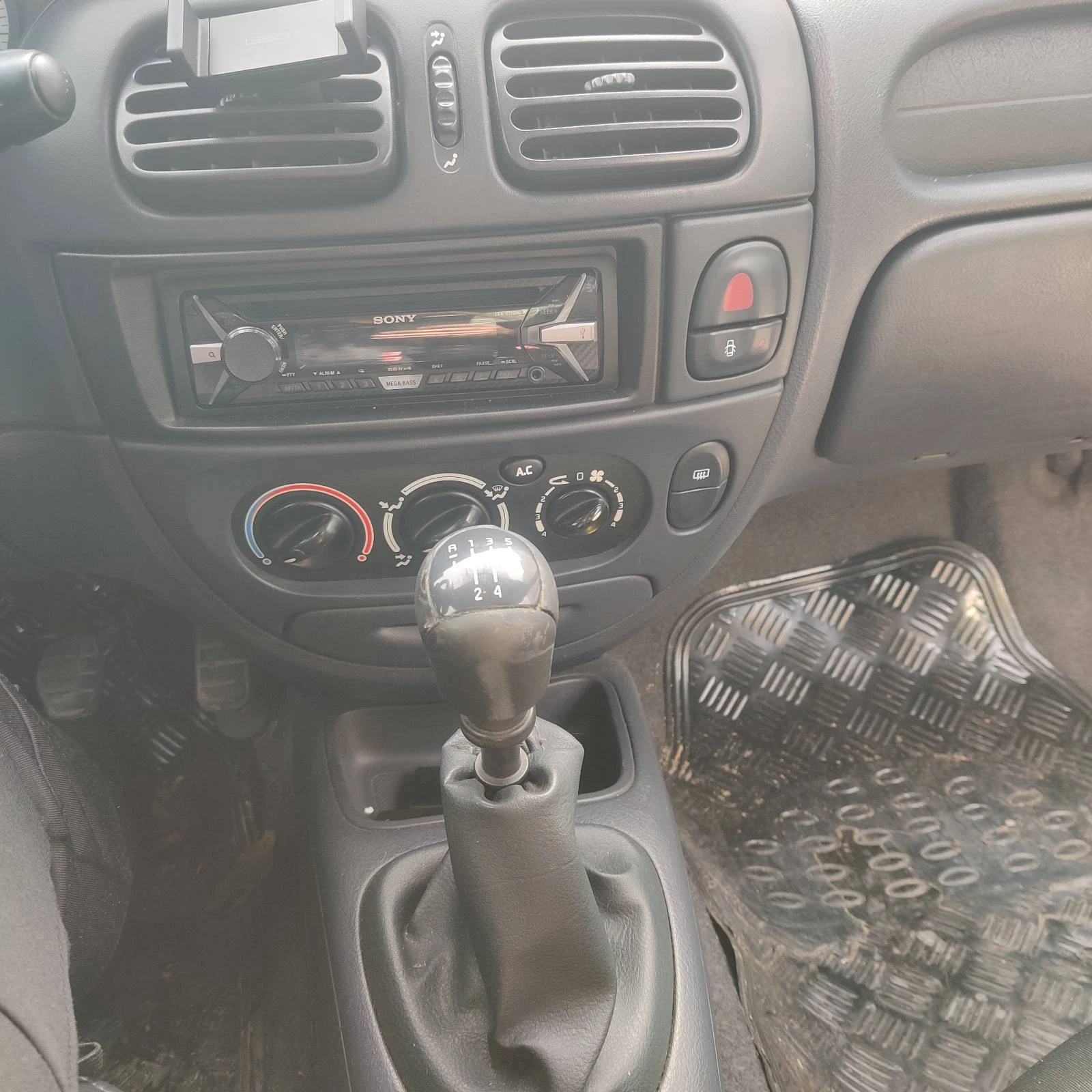 Renault Megane dCi - изображение 6