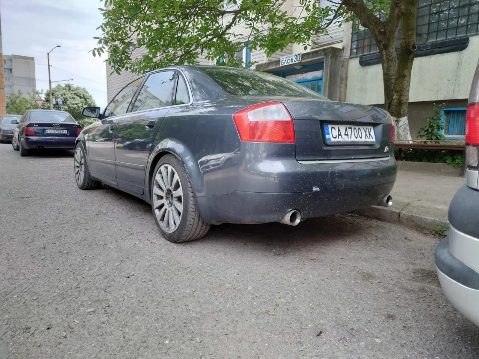 Audi A4  - изображение 2