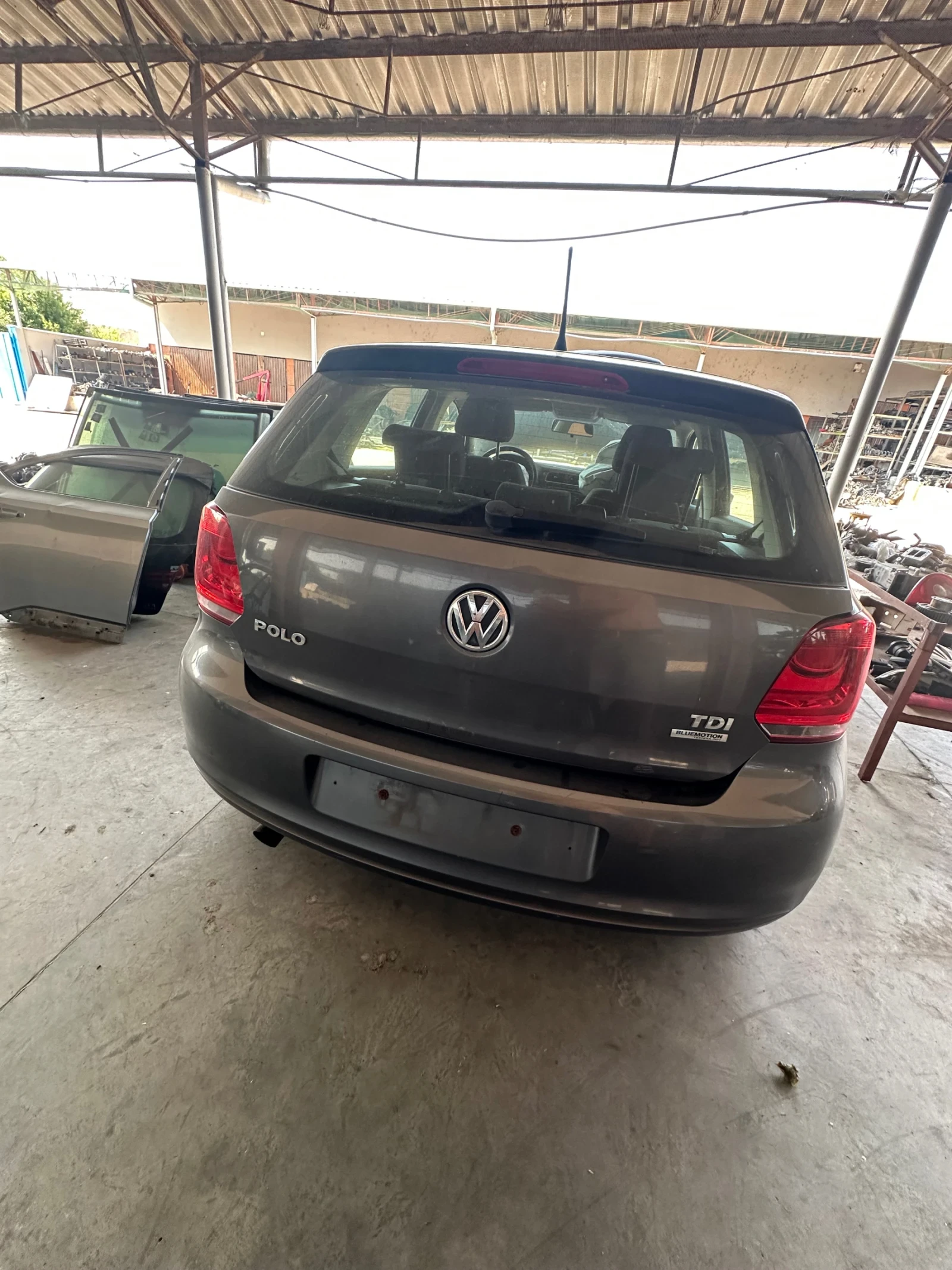 VW Polo 1.6 - изображение 2