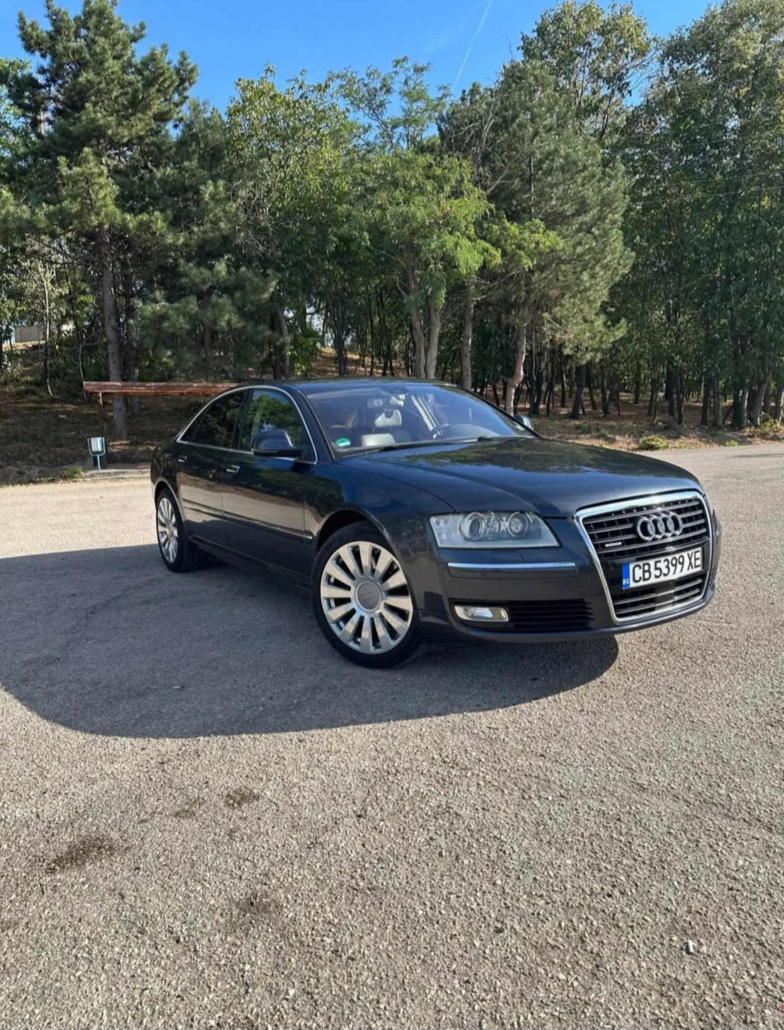 Audi A8 4.2 - изображение 2