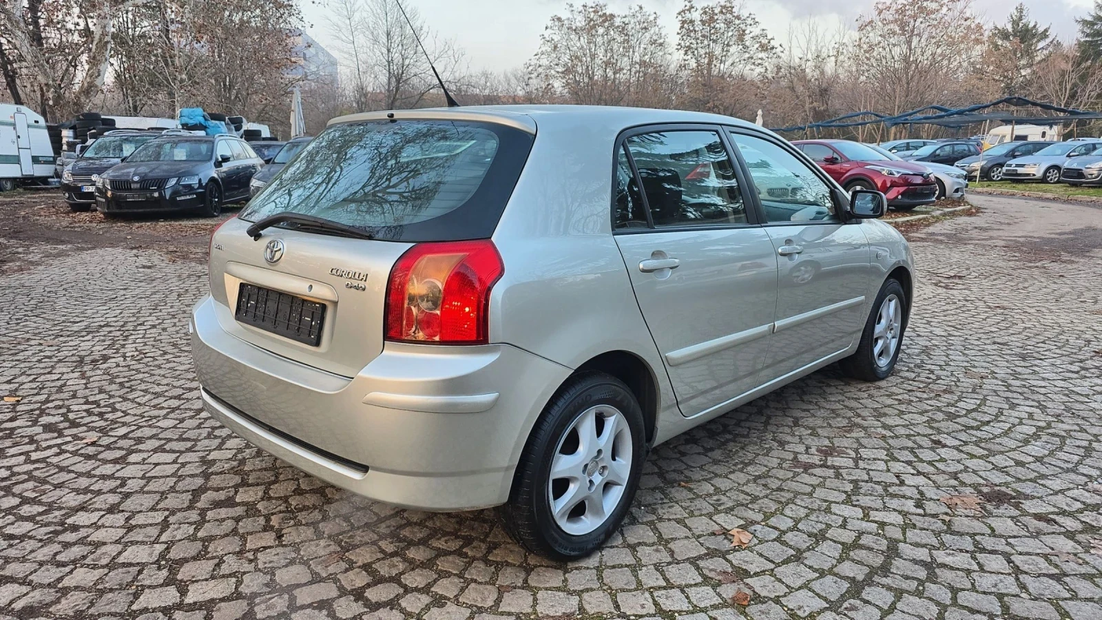 Toyota Corolla 1.4D4D 90k.c.Автоматик - изображение 4