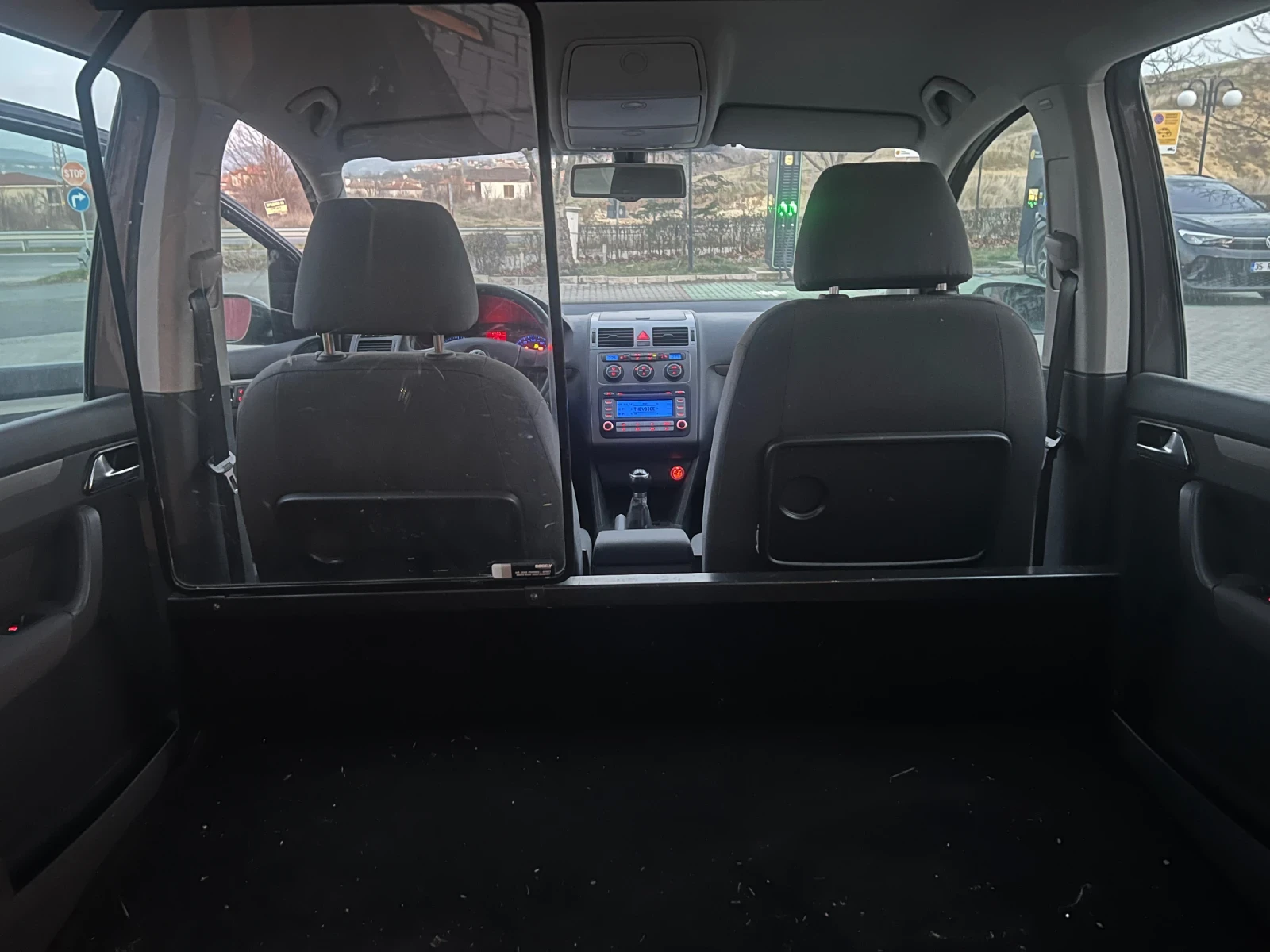 VW Touran 1.9 TDi VAN 1+ 1 - изображение 7