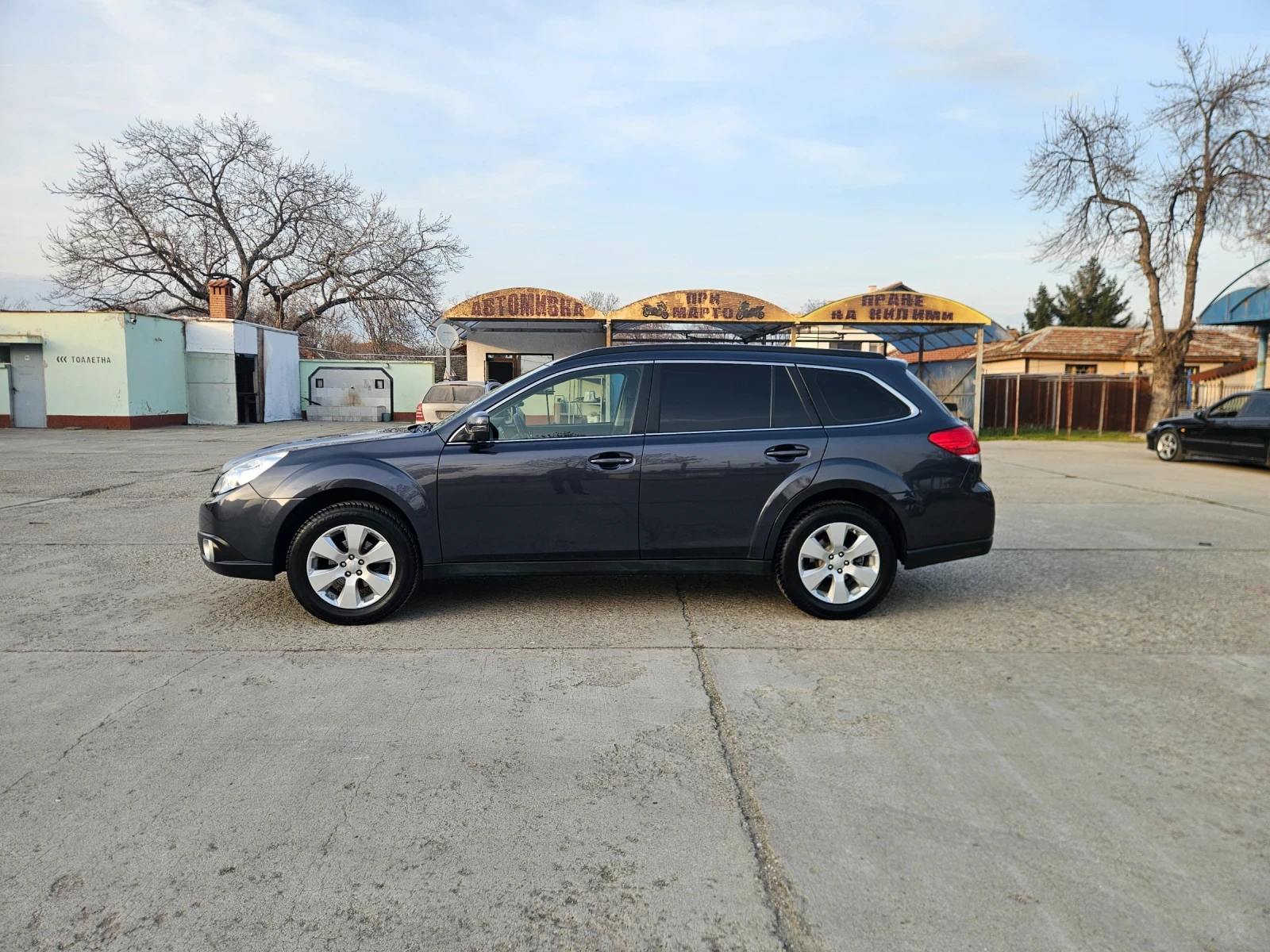 Subaru Outback 71000.km, снимка 3 - Автомобили и джипове - 53699128