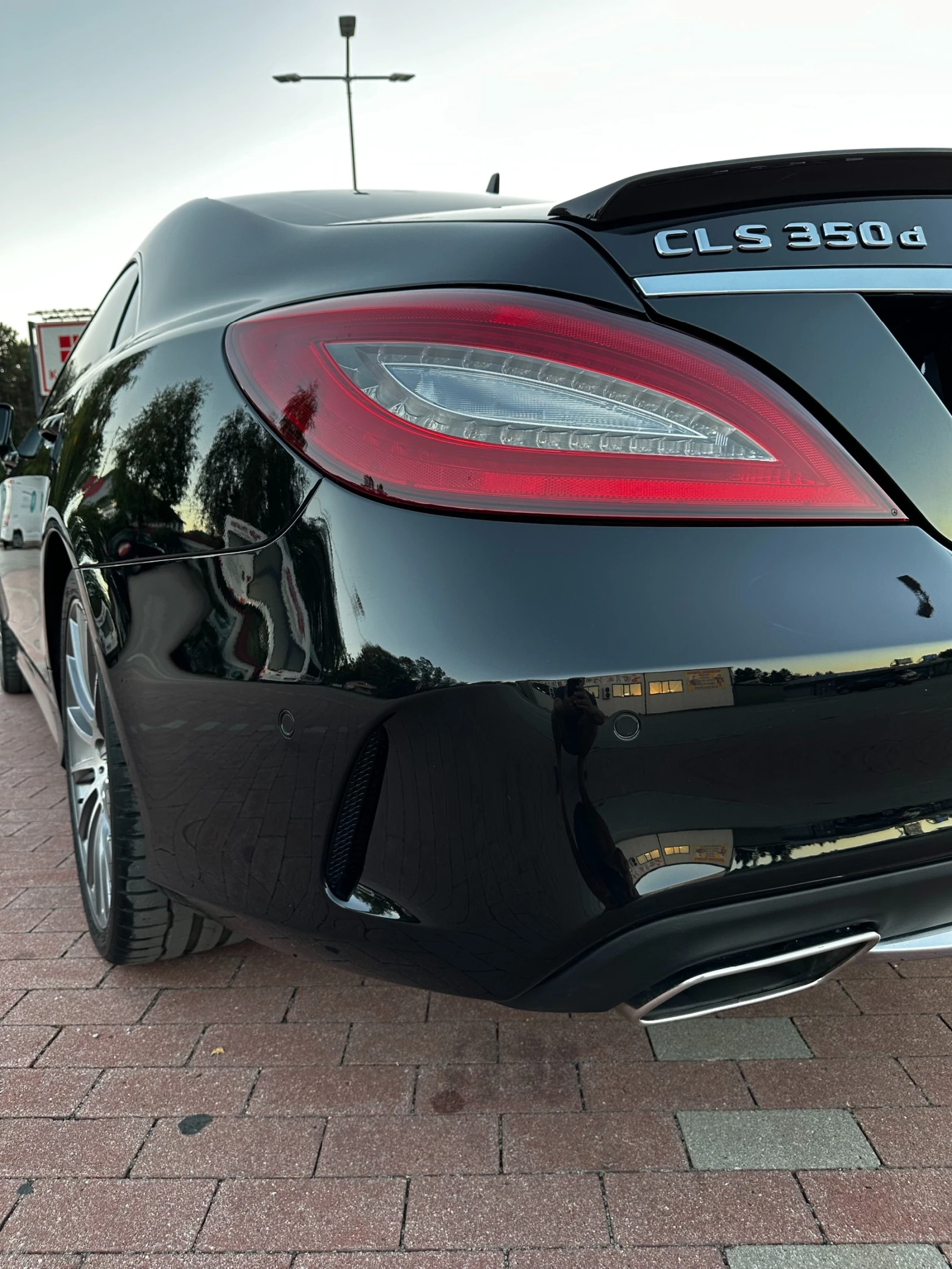 Mercedes-Benz CLS 350 FaceLift 9G AMG 4Matic, снимка 4 - Автомобили и джипове - 53841034