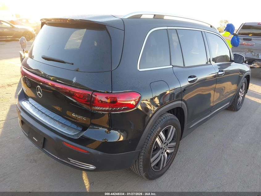 Mercedes-Benz EQB 300 Suv 4Matic, снимка 4 - Автомобили и джипове - 53911307