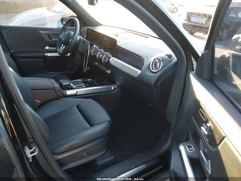 Mercedes-Benz EQB 300 Suv 4Matic, снимка 5 - Автомобили и джипове - 53911307