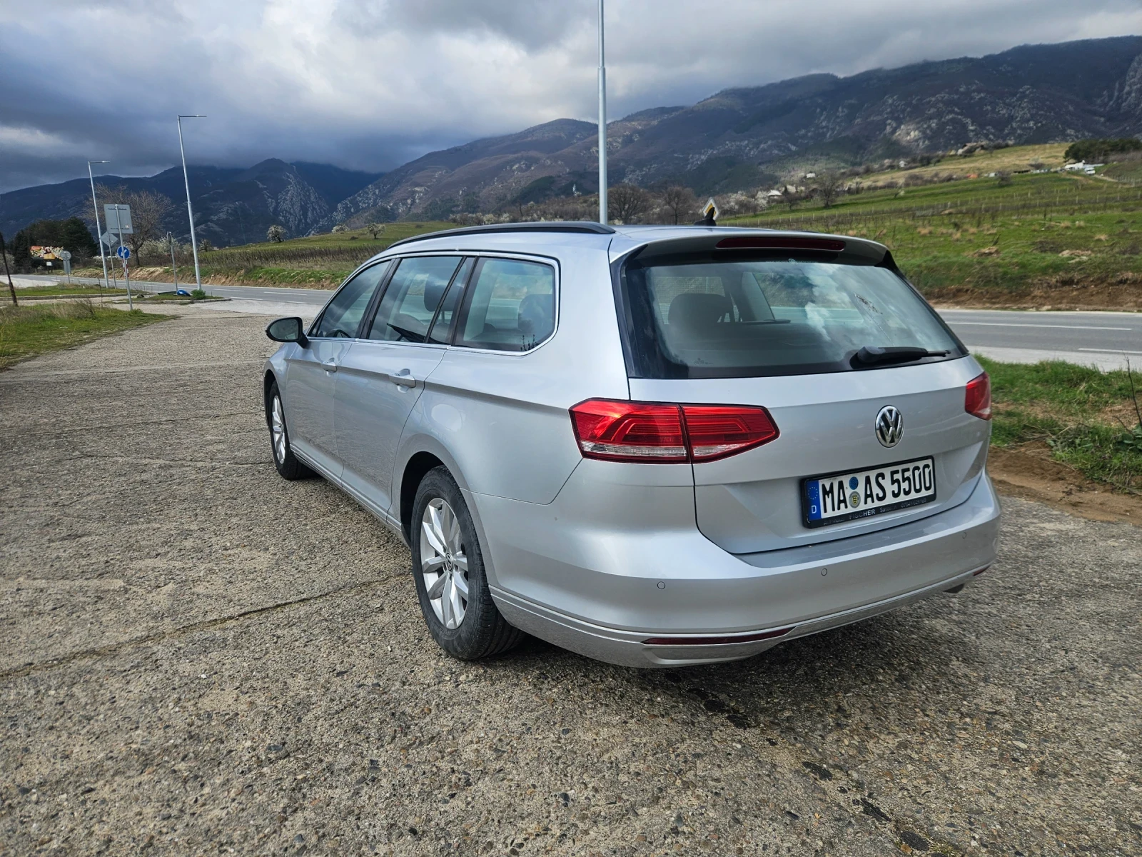 VW Passat 2.0Tdi 4MOTION ТОП, снимка 3 - Автомобили и джипове - 54007257