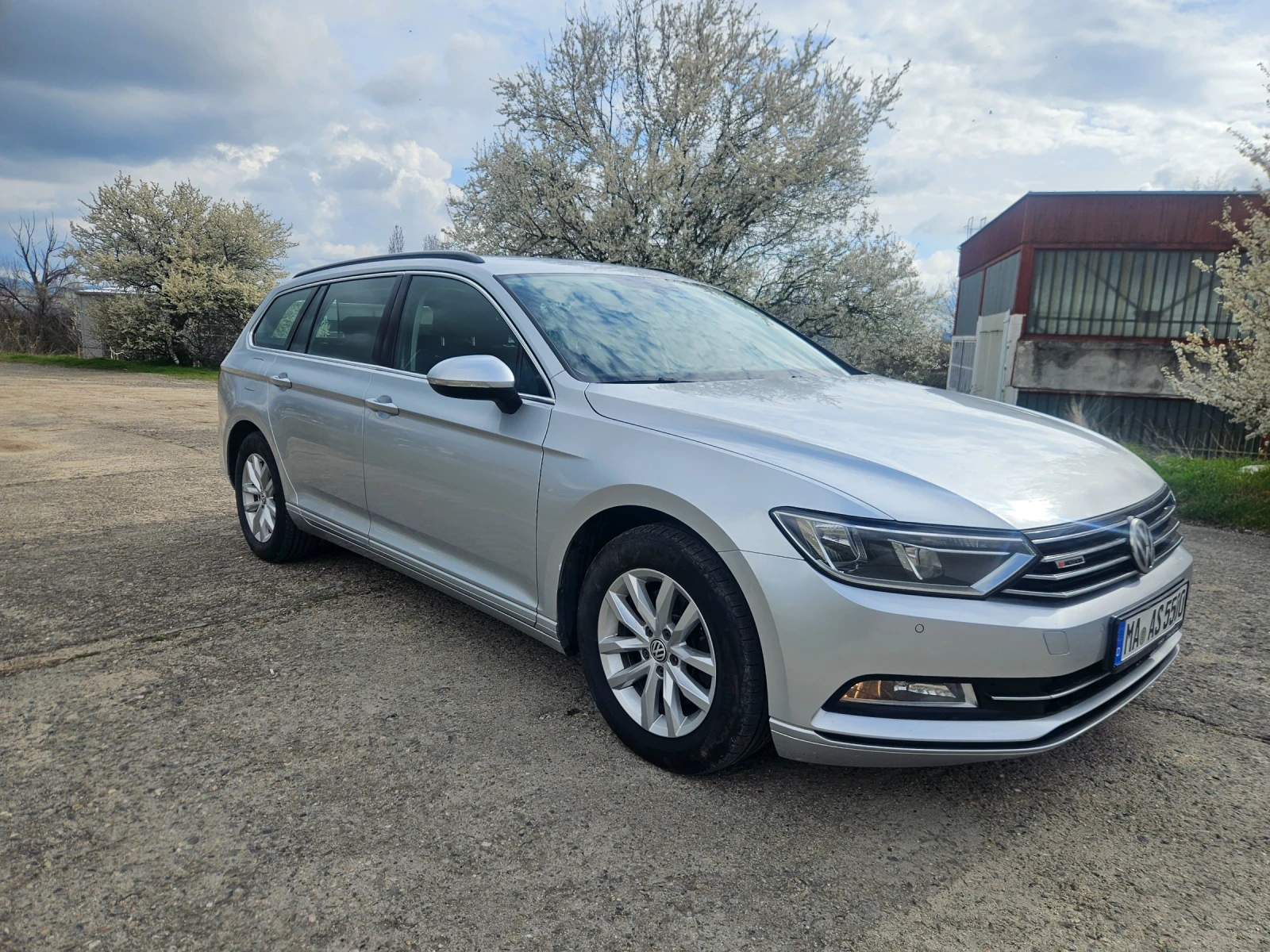 VW Passat 2.0Tdi 4MOTION ТОП, снимка 6 - Автомобили и джипове - 54007257