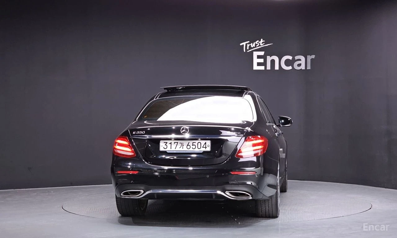 Mercedes-Benz E 350 4MATIC* AMG* LINE* BURMESTER* ХЕДЪП* ДИГИТАЛНО* ТА, снимка 4 - Автомобили и джипове - 54508988