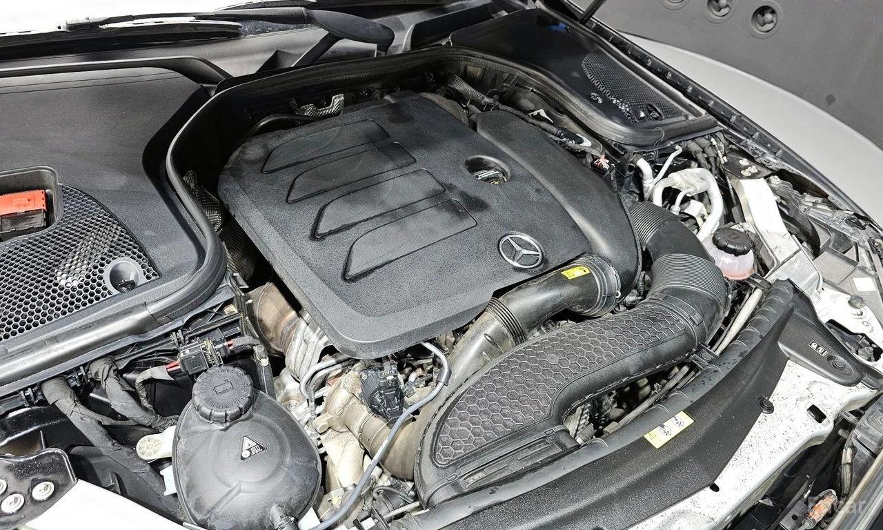 Mercedes-Benz E 350 4MATIC* AMG* LINE* BURMESTER* ХЕДЪП* ДИГИТАЛНО* ТА, снимка 17 - Автомобили и джипове - 54508988
