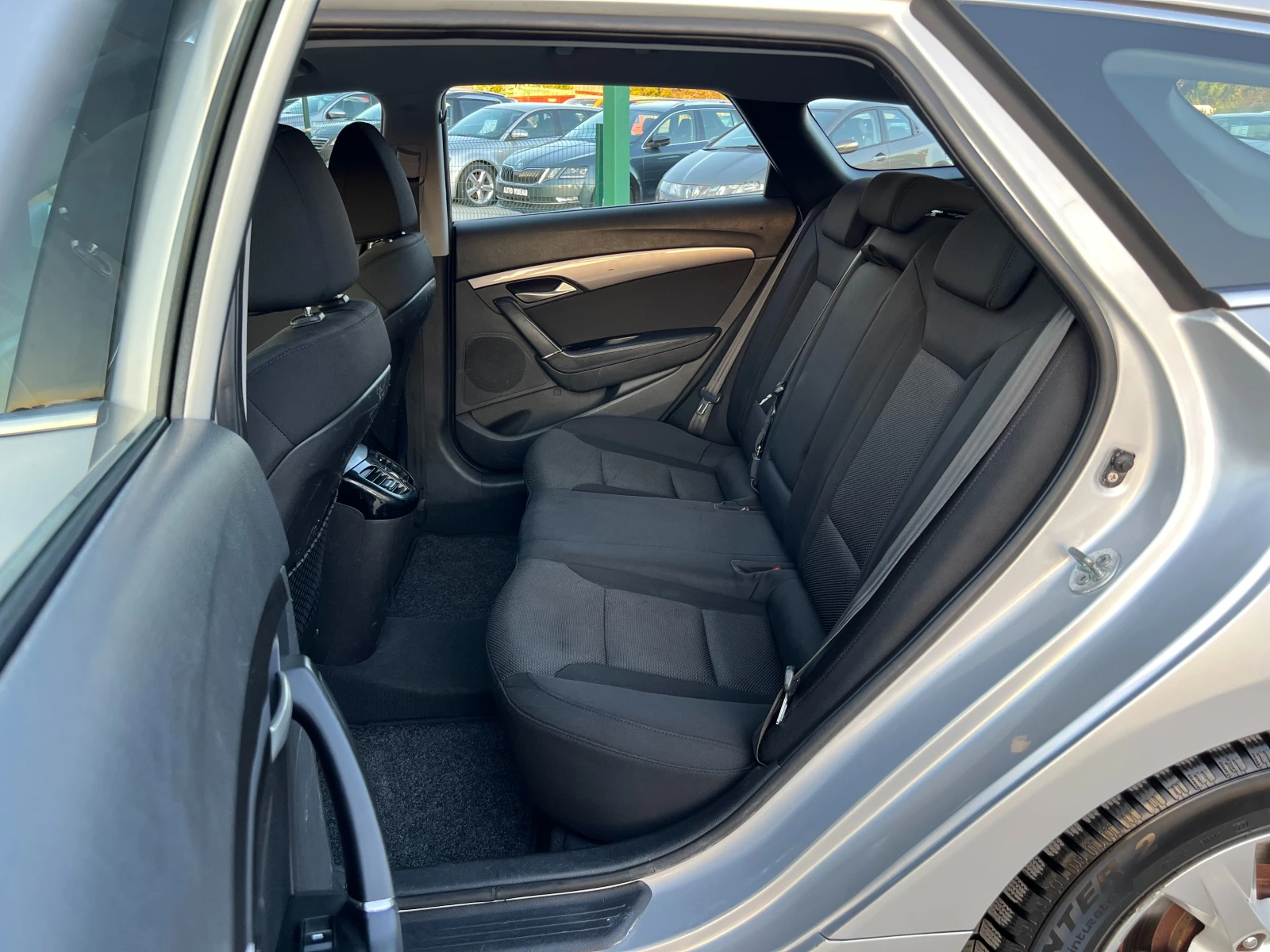 Hyundai I40  1.6i-135к.с, снимка 13 - Автомобили и джипове - 54577244