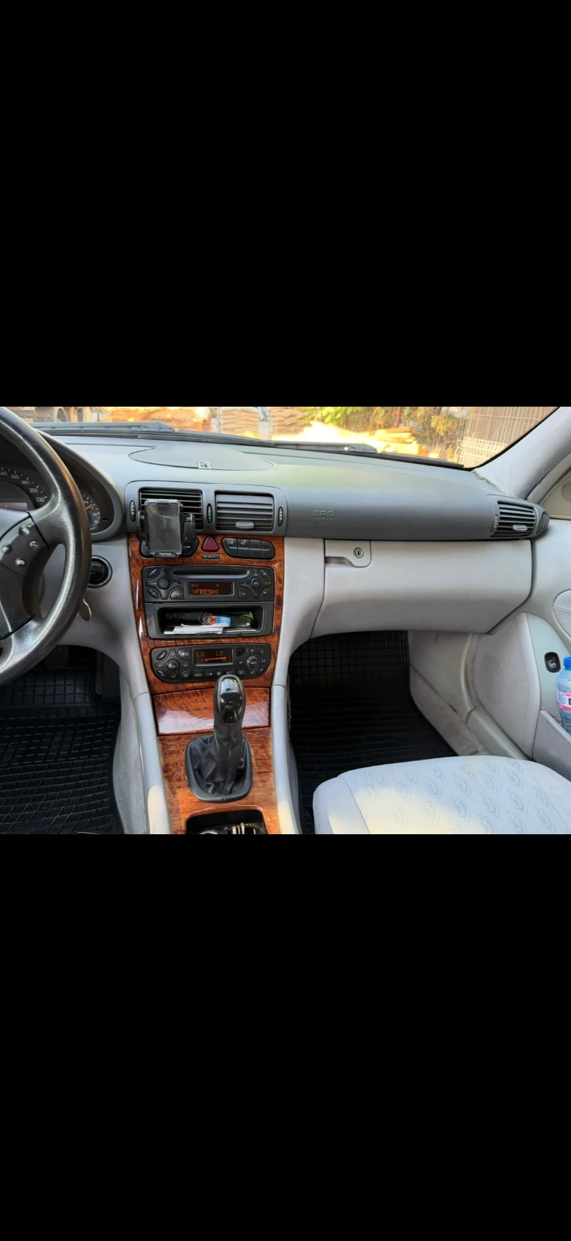 Mercedes-Benz C 220 2.2CDI 143k.c. 6 скорости, снимка 11 - Автомобили и джипове - 54610380