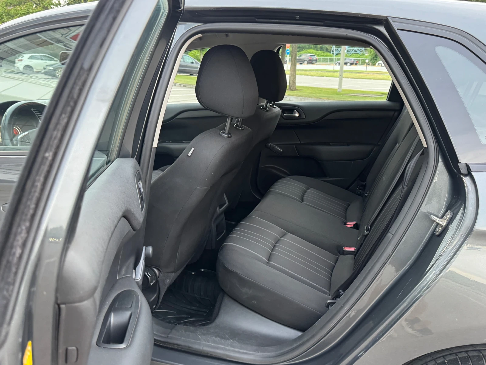 Citroen C4, снимка 9 - Автомобили и джипове - 55152015