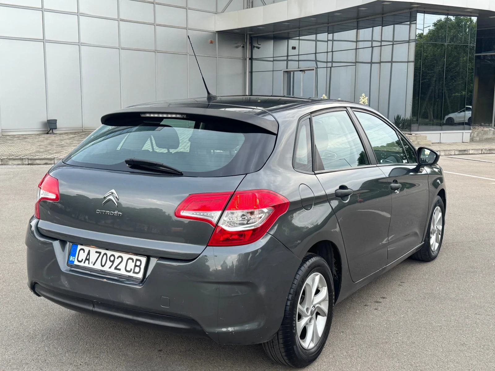 Citroen C4, снимка 2 - Автомобили и джипове - 55152015