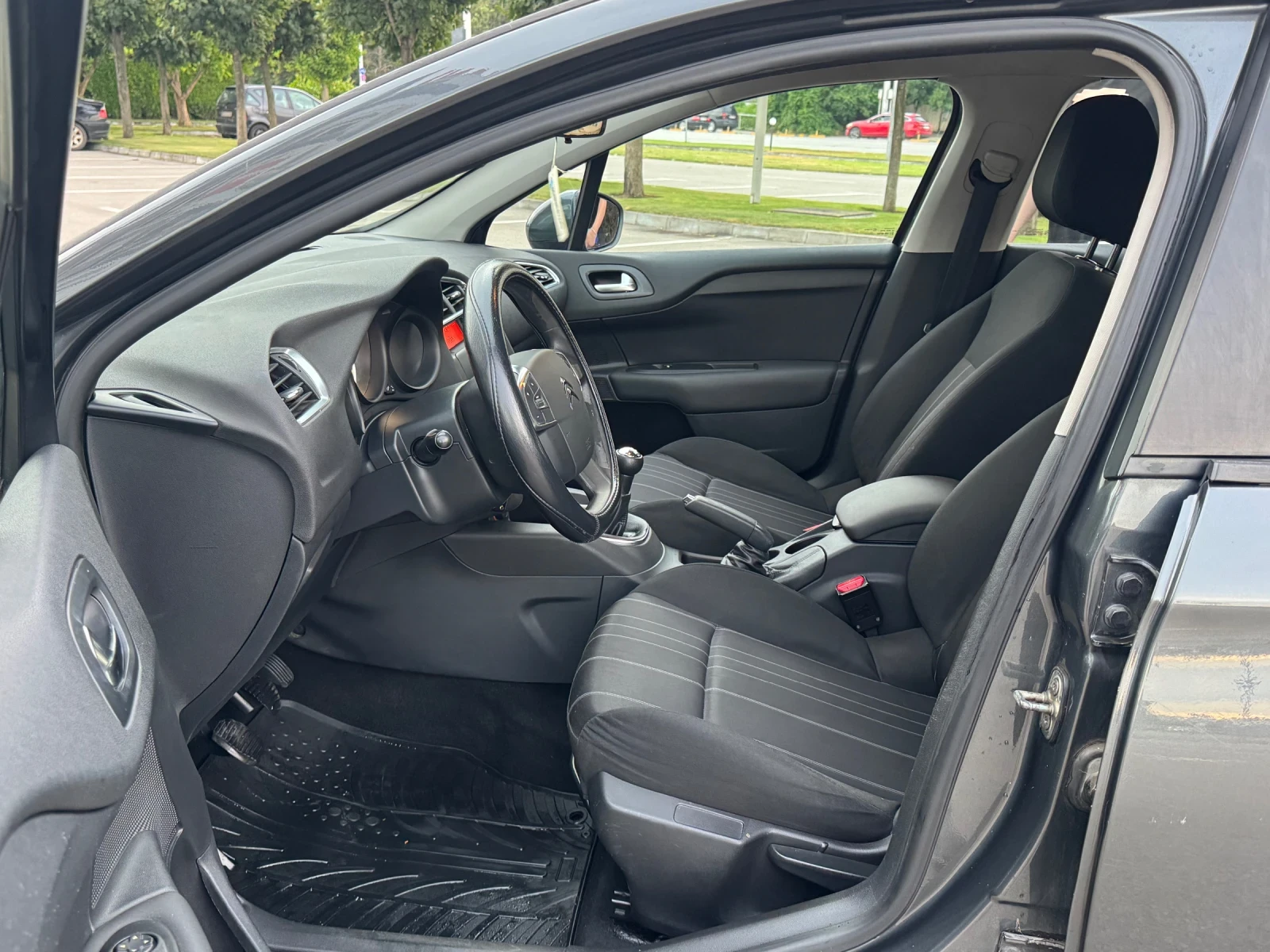 Citroen C4, снимка 8 - Автомобили и джипове - 55152015