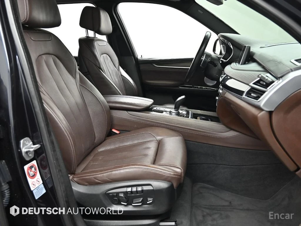 BMW X5M * ФИКСИРАНА ЦЕНА ДО БЪЛГАРИЯ * АВТОКРЕДИТ, снимка 11 - Автомобили и джипове - 55398748