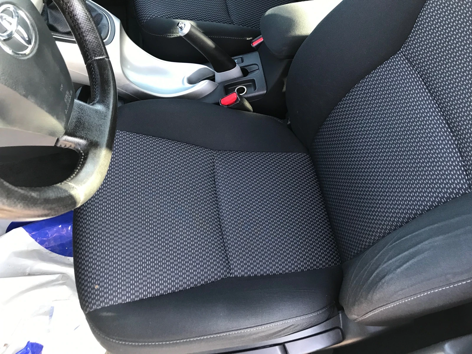 Toyota Auris 1.6VALVEMATIK, снимка 8 - Автомобили и джипове - 55425074