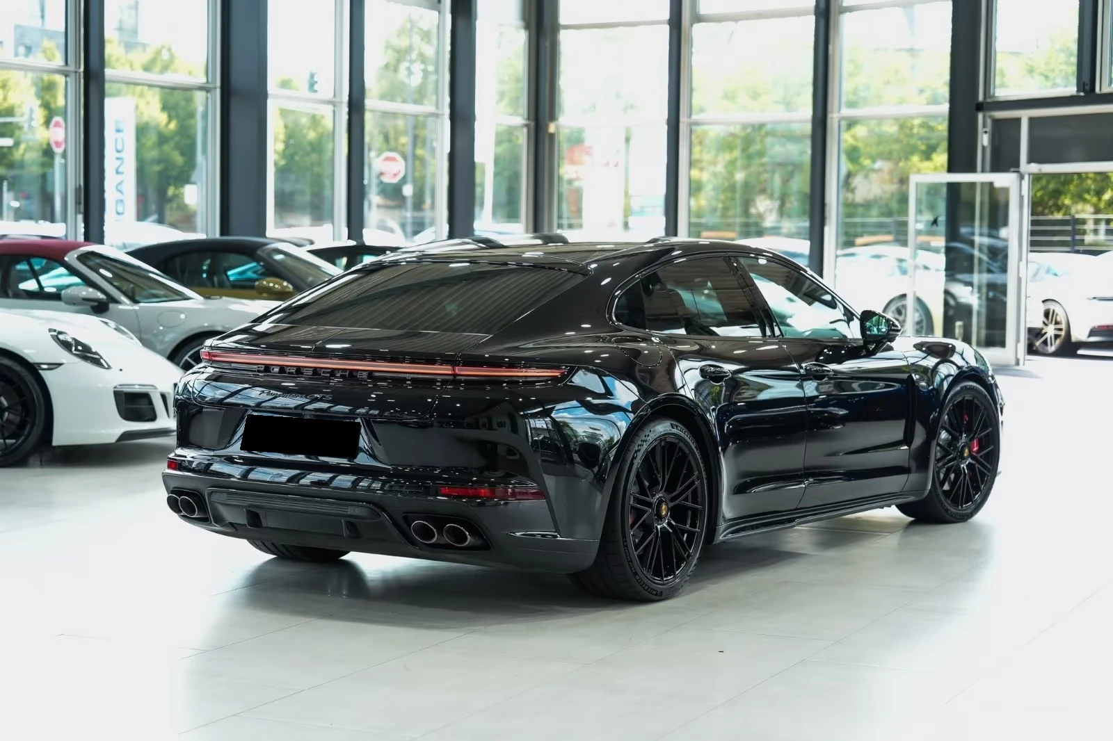 Porsche Panamera GTS SPORT-DESIGN BOSE PANORAMA , снимка 2 - Автомобили и джипове - 55533668