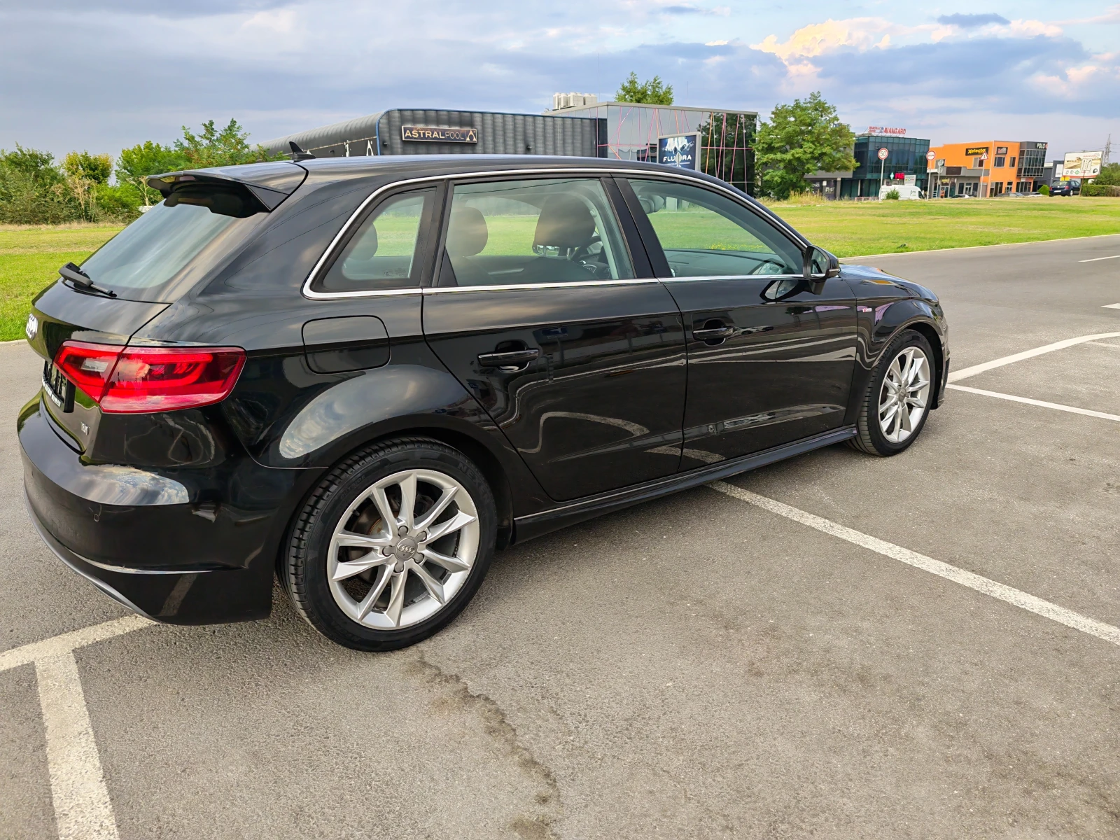 Audi A3 1.6 SPORTBAK S-LINE, снимка 5 - Автомобили и джипове - 55565294