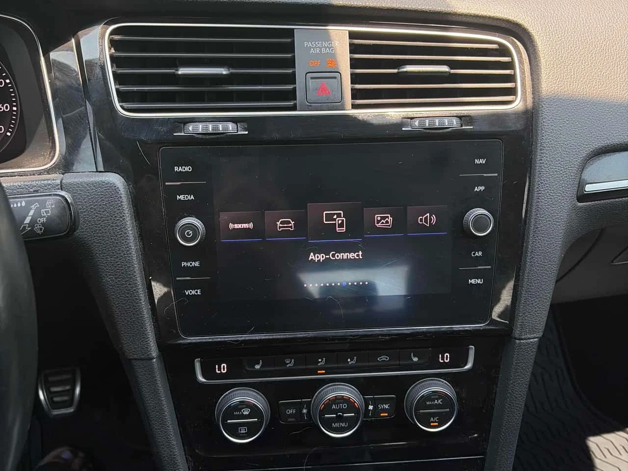 VW Golf * Manual * CARFAX * БЕЗ ПЪРВОНАЧАЛНА ВНОСКА, снимка 9 - Автомобили и джипове - 55598367