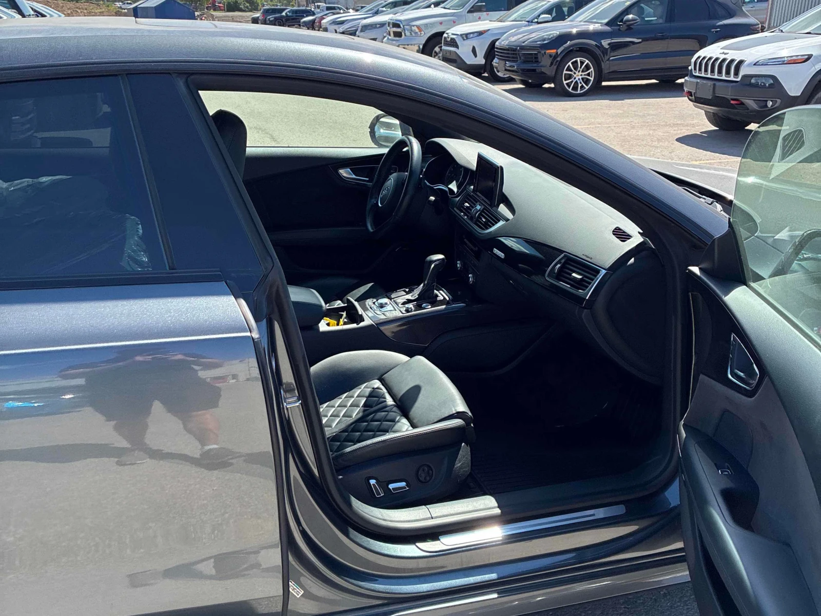 Audi A7 * Technik * CARFAX * ОПЦИЯ ЗА ФИНАНСИРАНЕ , снимка 10 - Автомобили и джипове - 55850051