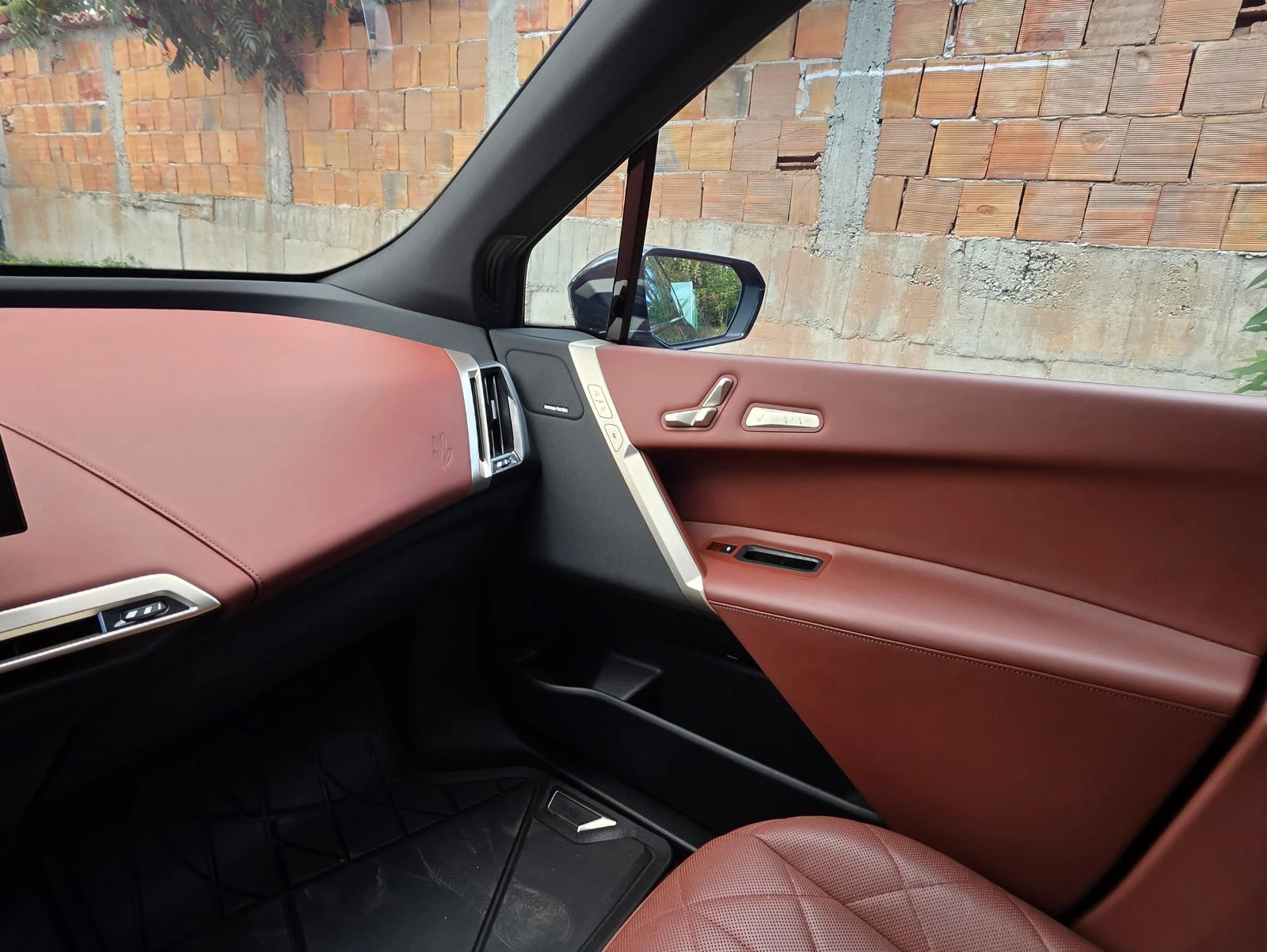 BMW iX 50, снимка 9 - Автомобили и джипове - 56273243