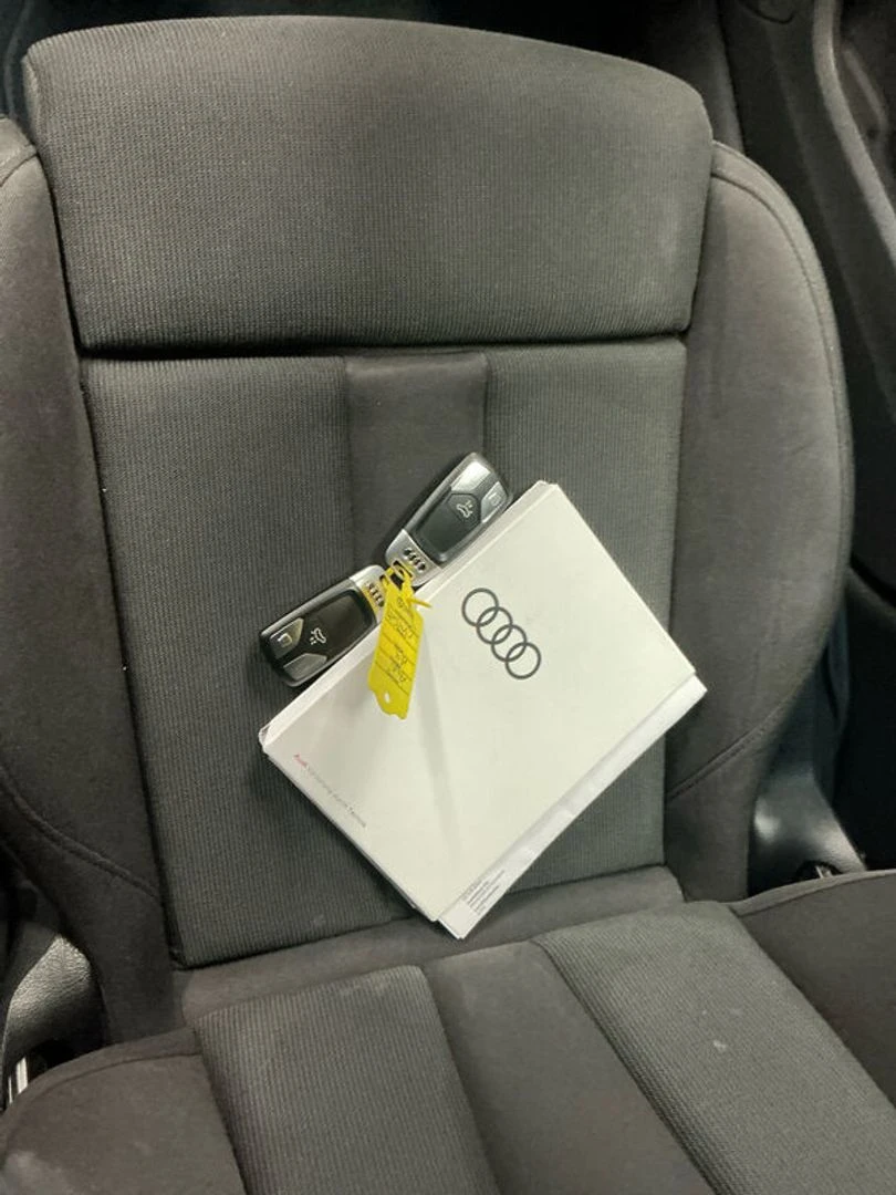 Audi A4 Prestige, снимка 9 - Автомобили и джипове - 56556296