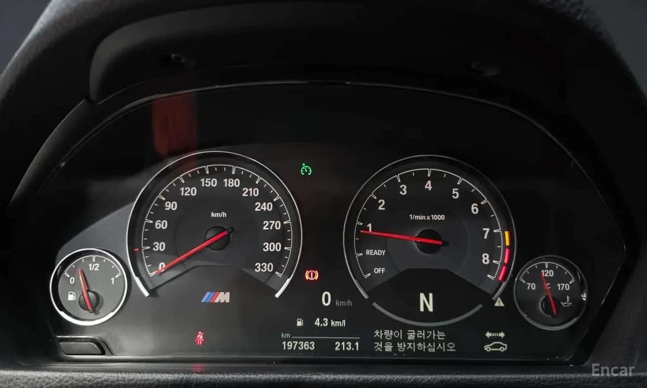 BMW M3 * Sedan * , снимка 8 - Автомобили и джипове - 56736313