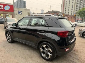 Hyundai Venue Automatic, снимка 13