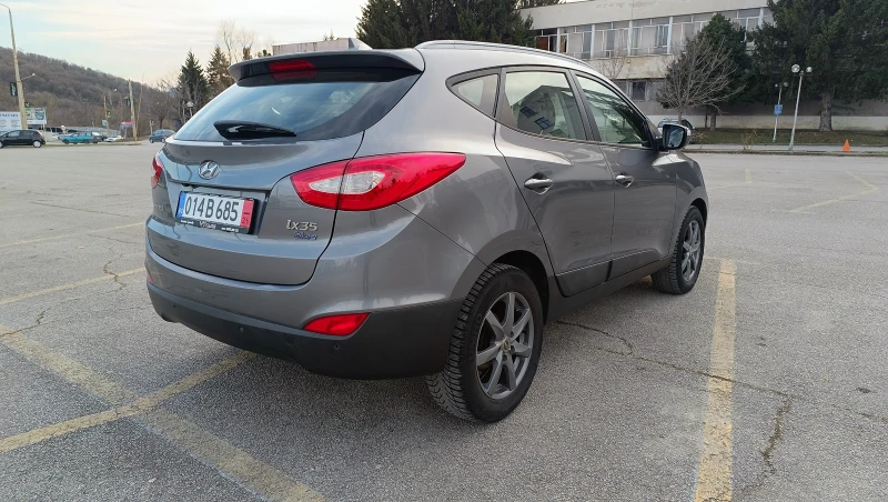 Hyundai IX35 1.7 CRDi, снимка 5 - Автомобили и джипове - 49533520