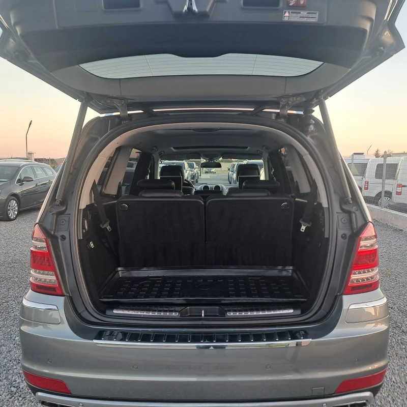 Mercedes-Benz GL 450 V8* KEYLESS* harman/kardon* 7 МЕСТА* ОТЛИЧЕН!* , снимка 8 - Автомобили и джипове - 50081587
