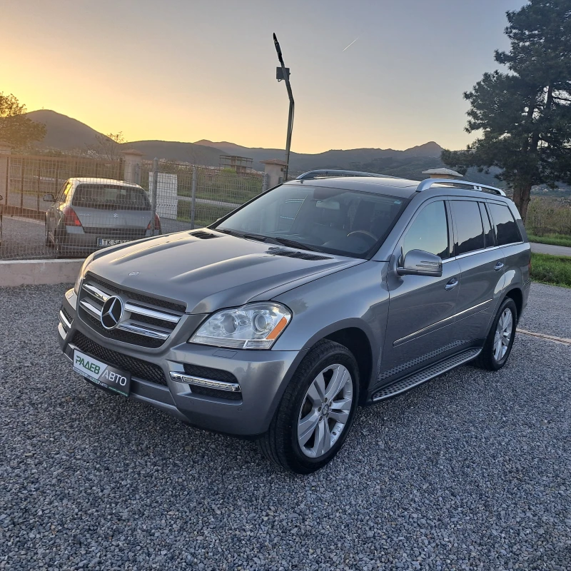 Mercedes-Benz GL 450 V8* KEYLESS* harman/kardon* 7 МЕСТА* ОТЛИЧЕН!* , снимка 2 - Автомобили и джипове - 50081587