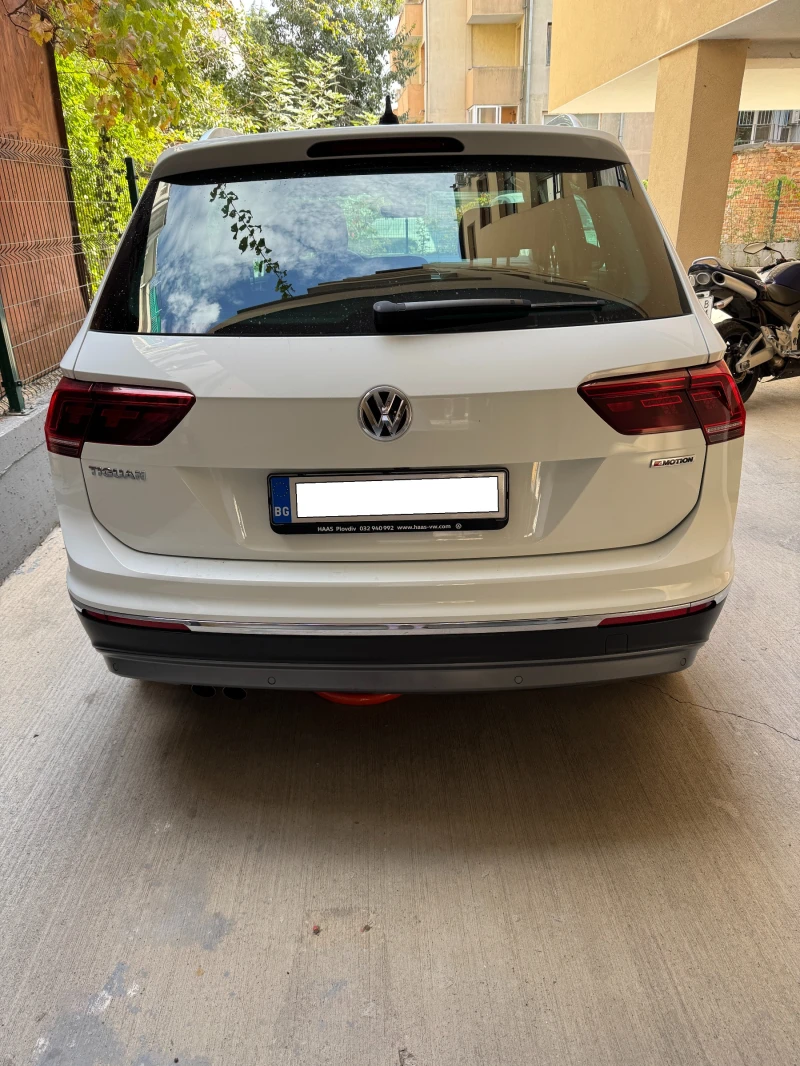 VW Tiguan 2.0 TDI HIGHLINE, снимка 4 - Автомобили и джипове - 51913556