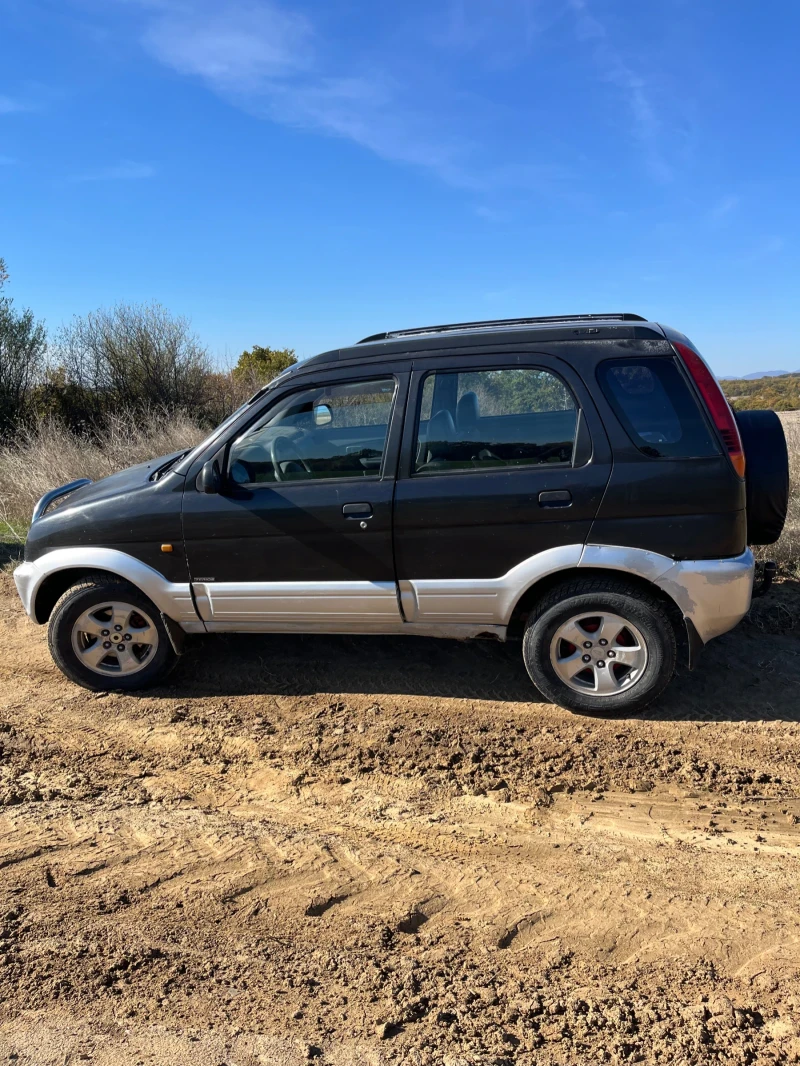 Daihatsu Terios, снимка 3 - Автомобили и джипове - 52271160