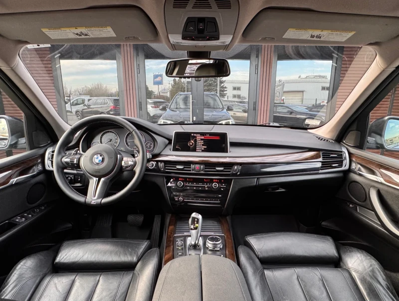 BMW X5 35d M-Pack Панорама Камера KeyLessGO ЛИЗИНГ, снимка 10 - Автомобили и джипове - 52483814