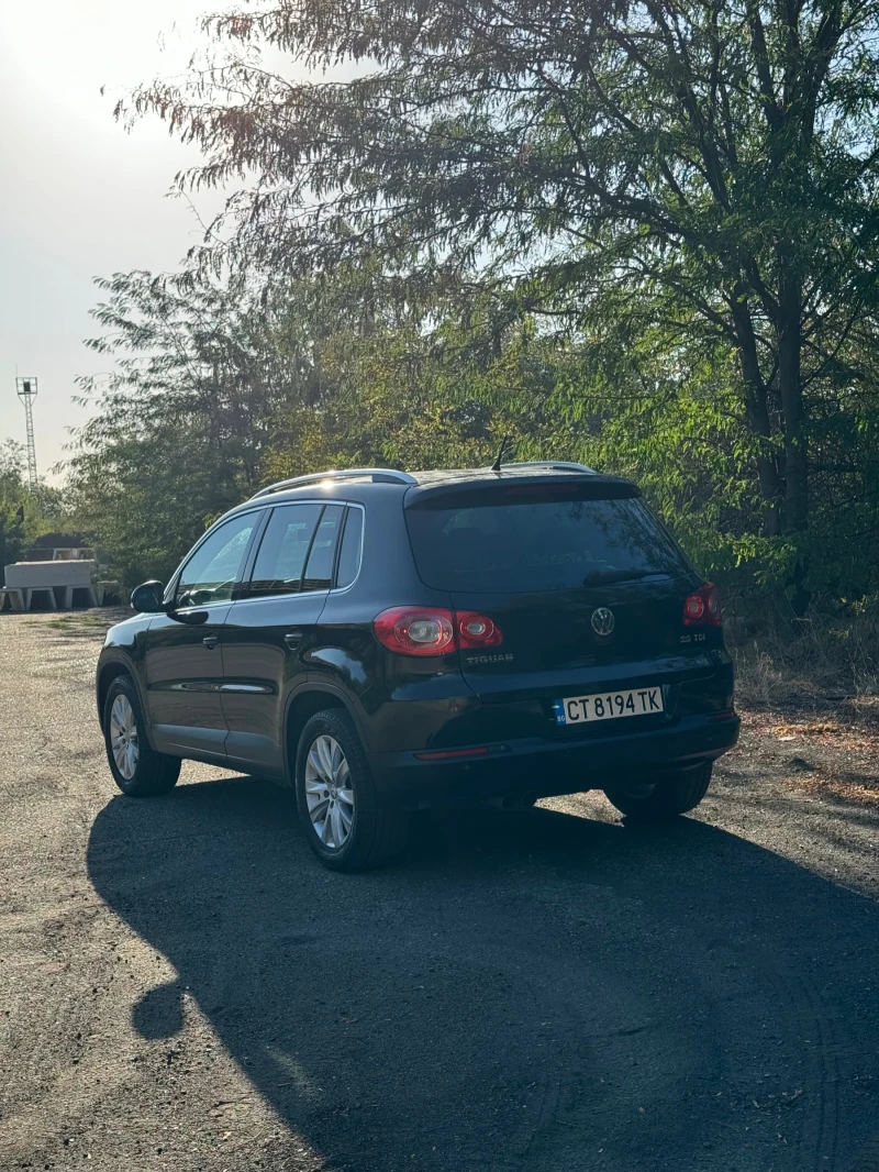 VW Tiguan 2.0TDI 4x4 AUTOMATIC, снимка 4 - Автомобили и джипове - 52659908