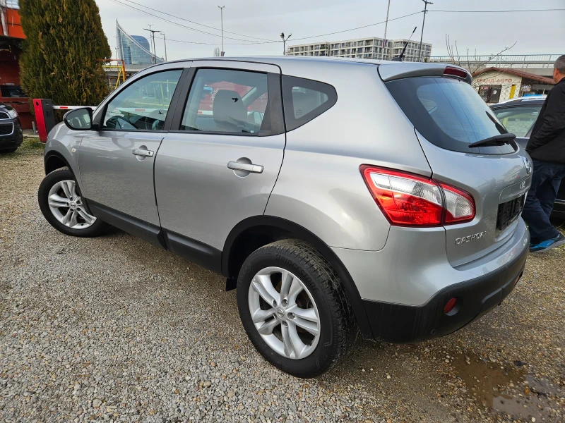 Nissan Qashqai 130.000 км КАТО НОВА !!!!, снимка 5 - Автомобили и джипове - 53184721
