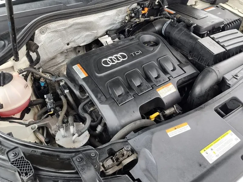 Audi Q3 2.0 TDI Quattro, снимка 12 - Автомобили и джипове - 55128647