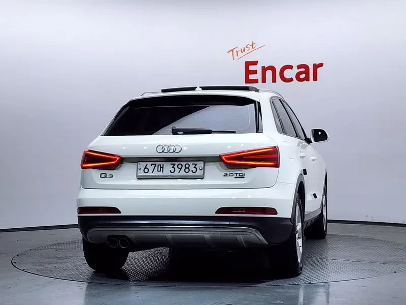 Audi Q3 2.0 TDI Quattro, снимка 7 - Автомобили и джипове - 55128647