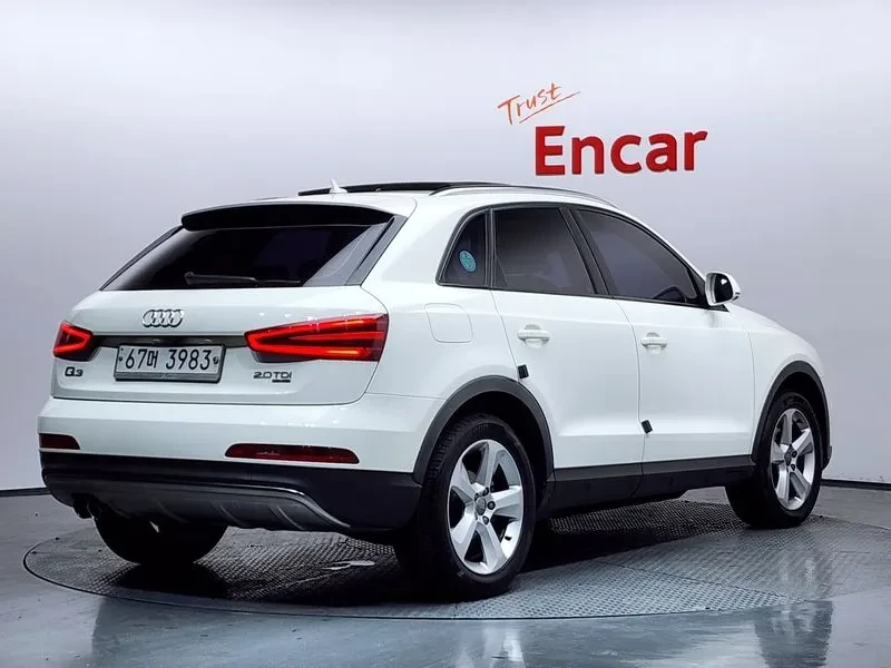 Audi Q3 2.0 TDI Quattro, снимка 4 - Автомобили и джипове - 55128647