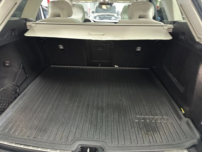 Volvo XC60 T6* INSCRIPTION* ОТ ПРЕДСТАВИТЕЛСТВО* СЕРВИЗНА, снимка 15 - Автомобили и джипове - 56310889
