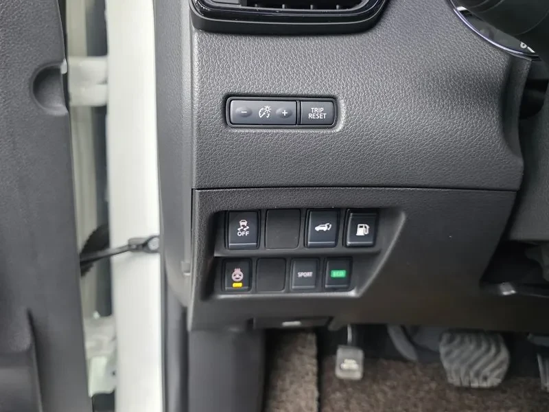 Nissan X-trail 2.5 2WD SMART, снимка 13 - Автомобили и джипове - 56357539