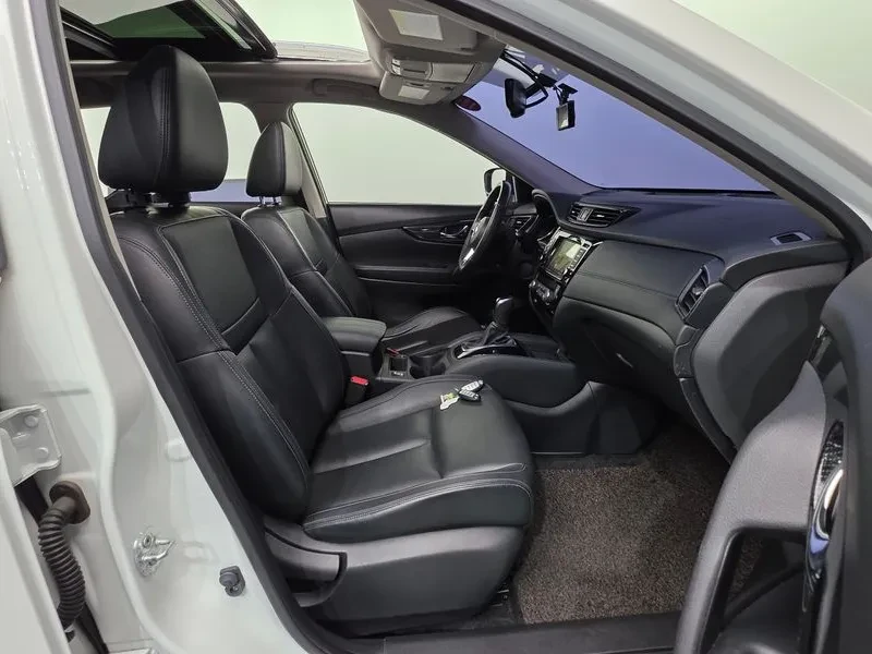 Nissan X-trail 2.5 2WD SMART, снимка 10 - Автомобили и джипове - 56357539