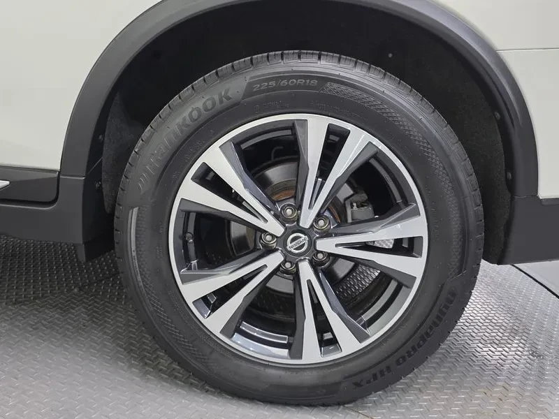Nissan X-trail 2.5 2WD SMART, снимка 5 - Автомобили и джипове - 56357539