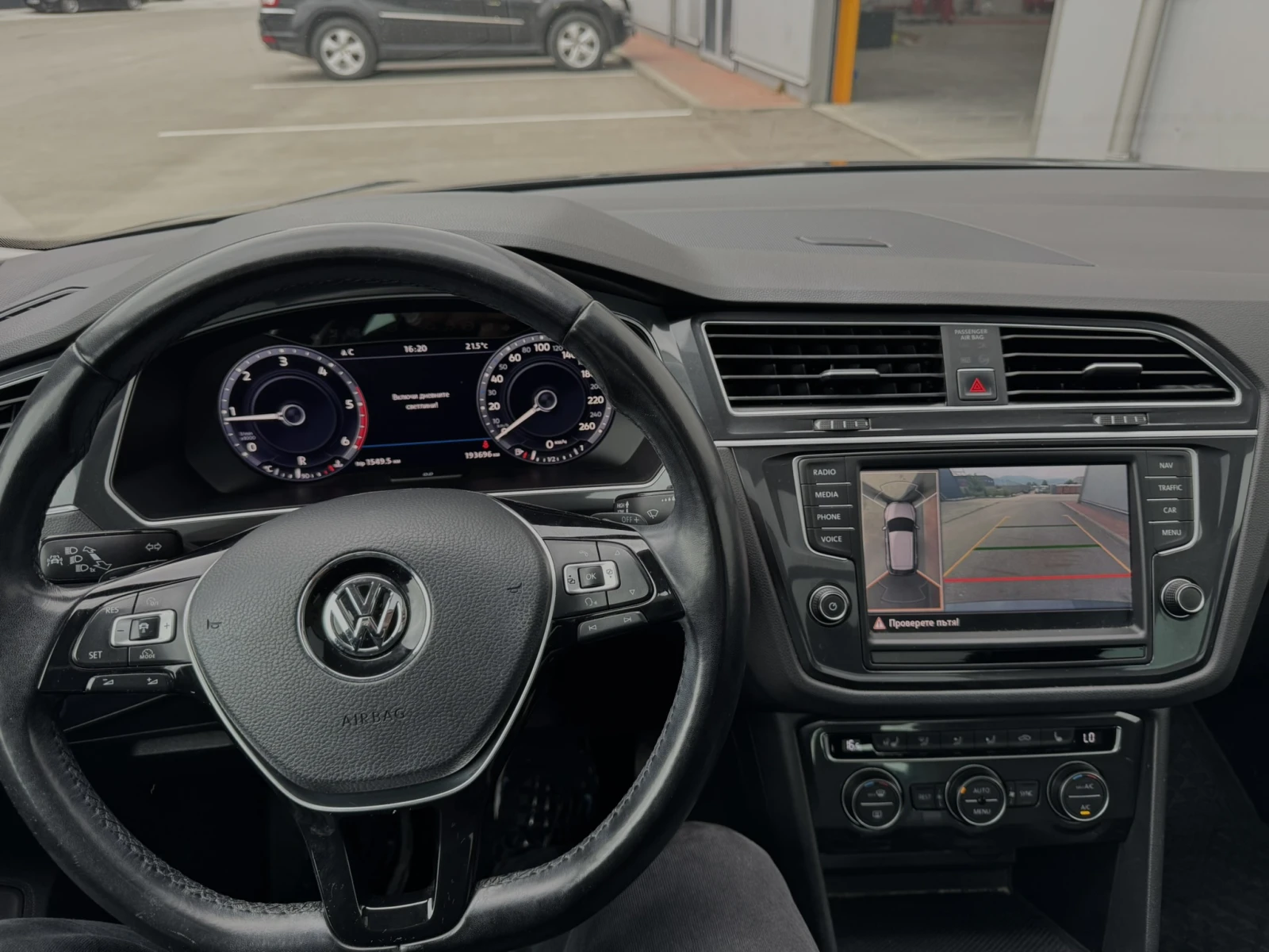 VW Tiguan 2.0 TDI - изображение 9