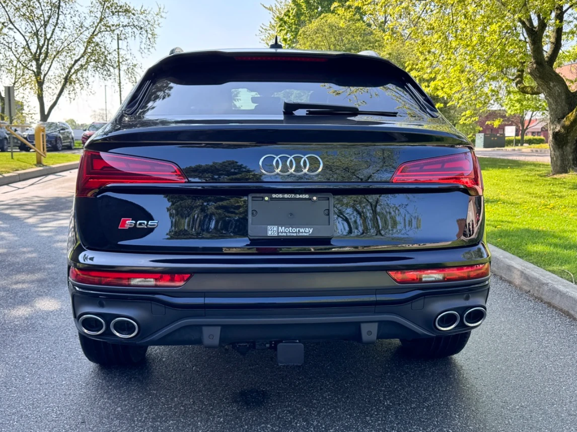 Audi SQ5 PANO* KEYLESS* BOSE* КАМЕРИ* ПОДГРЕВ*  - изображение 6