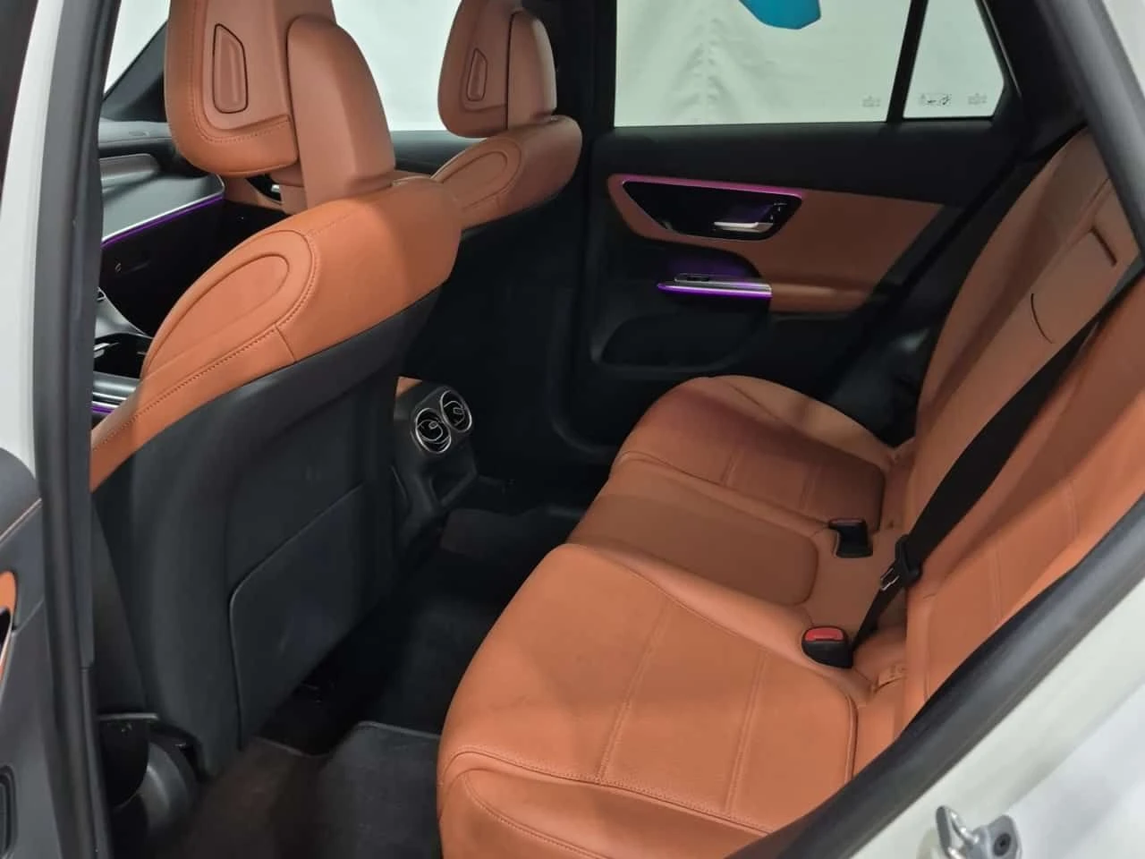 Mercedes-Benz GLC 300 | 360 КАМЕРИ| АМБИЕНТ| 2 КЛЮЧА| ПАНОРАМА| , снимка 13 - Автомобили и джипове - 54138059