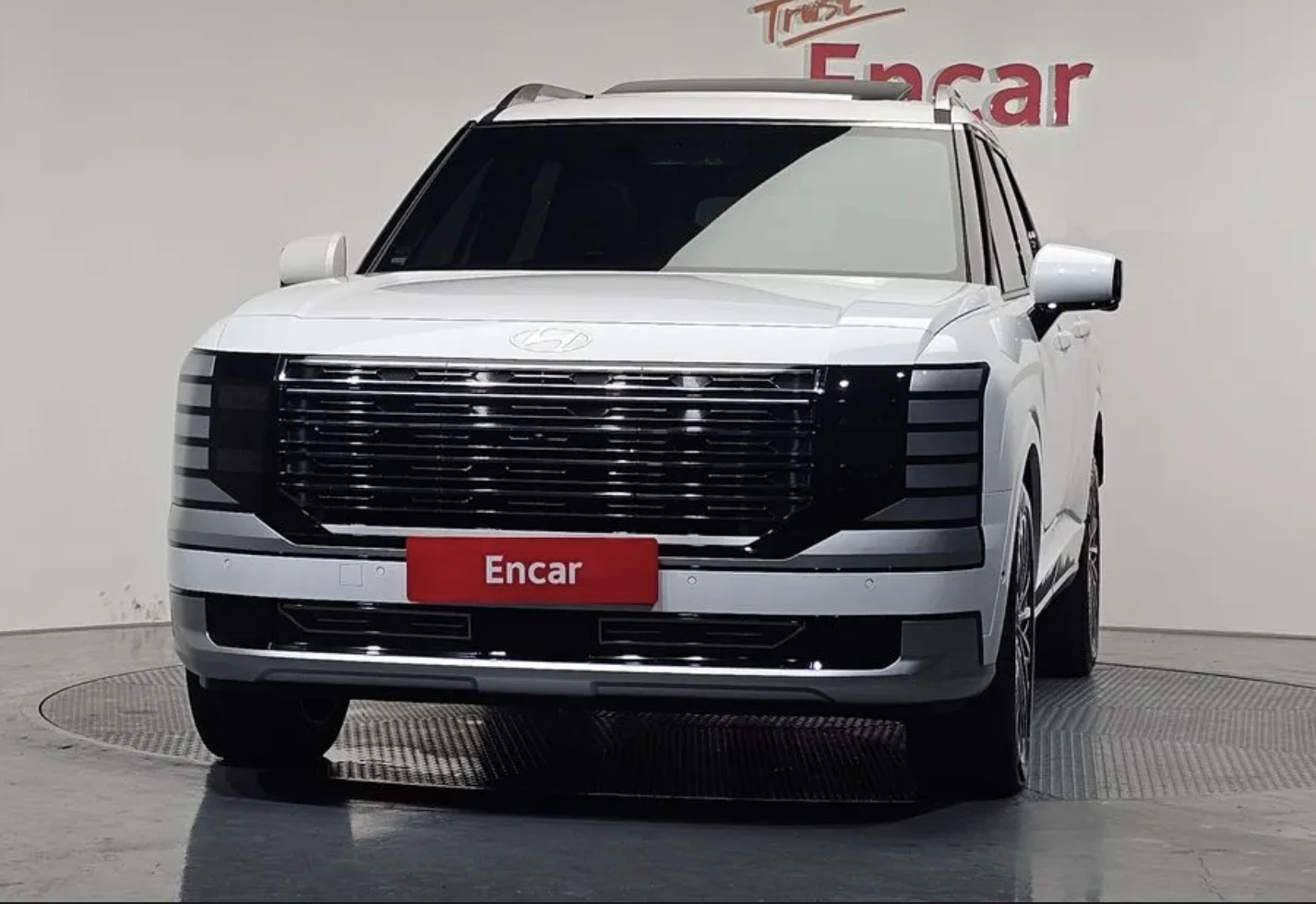 Hyundai Palisade HYBRID* CALIGRAPHY* ПОДГРЕВ* ОБДУХВАНЕ* МАСАЖ* 360, снимка 3 - Автомобили и джипове - 54161964