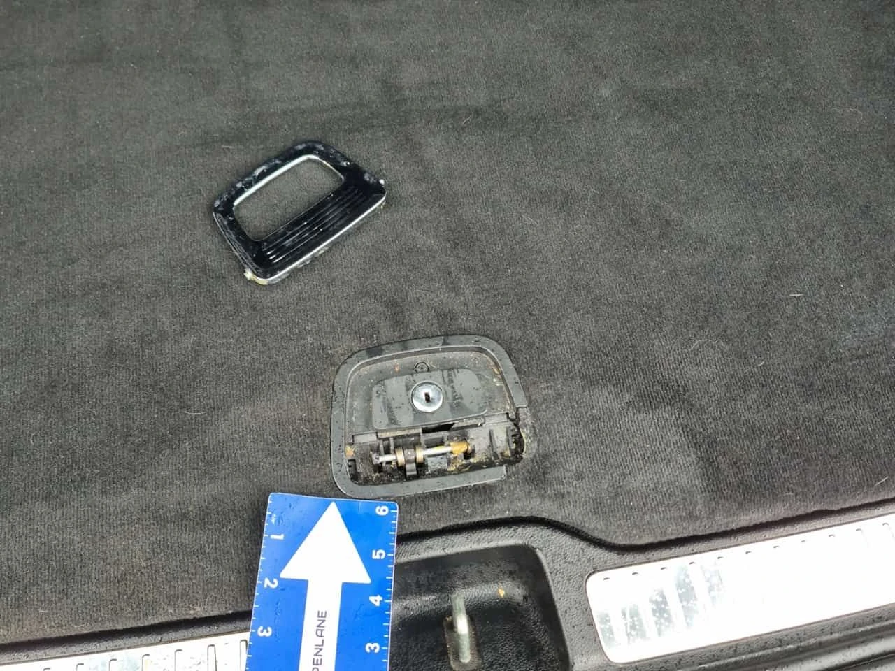 Mercedes-Benz GLC 300  * CARFAX * ��������� * ��� ����� *  | Mobile.bg � ����������� 16